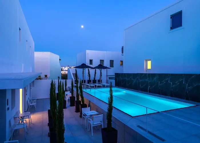 Boutique By Hills Adults Only 4*