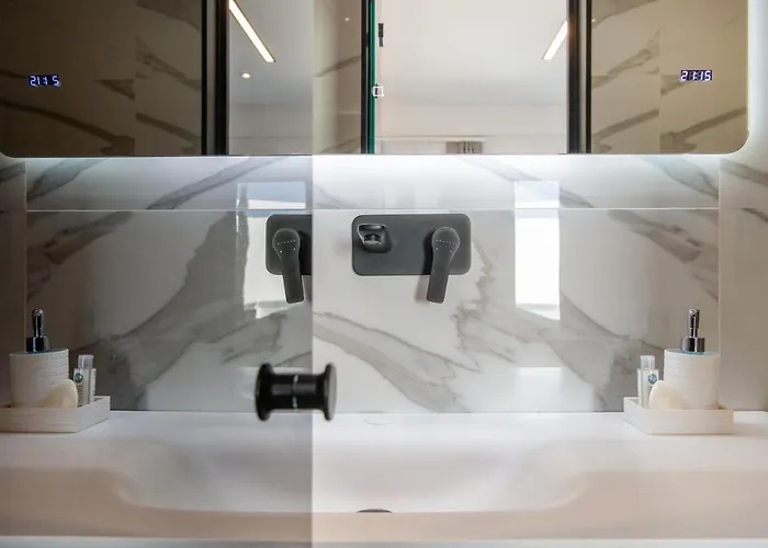 Boutique By Hills Adults Only Naousa