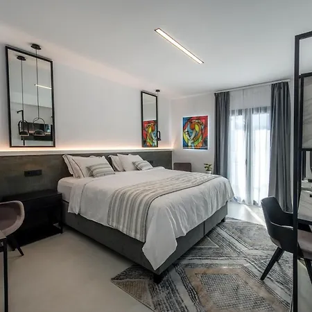 Central Boutique By Hills Adults Only Hotel 4*